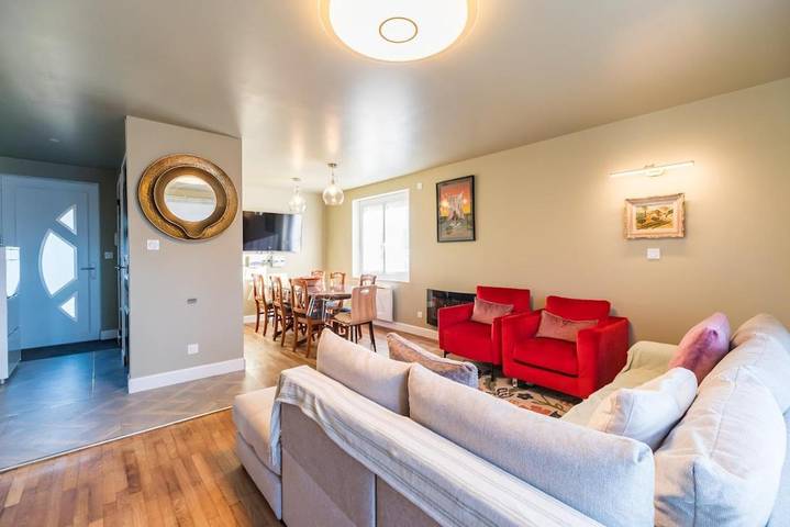 Gîte pour 8 personnes, avec jardin à Bégard - 2