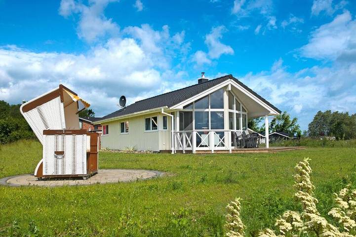 Ferienhaus für 7 Personen, mit Terrasse und Garten sowie Sauna in Vorwerk