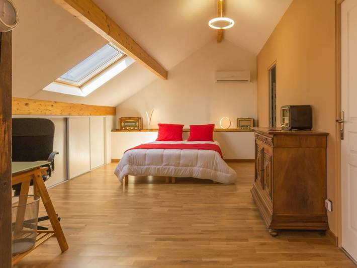 Charmantes Zimmer mit Klimaanlage in Ruhigem Weiler in Châtellenot, Beaune und Umgebung