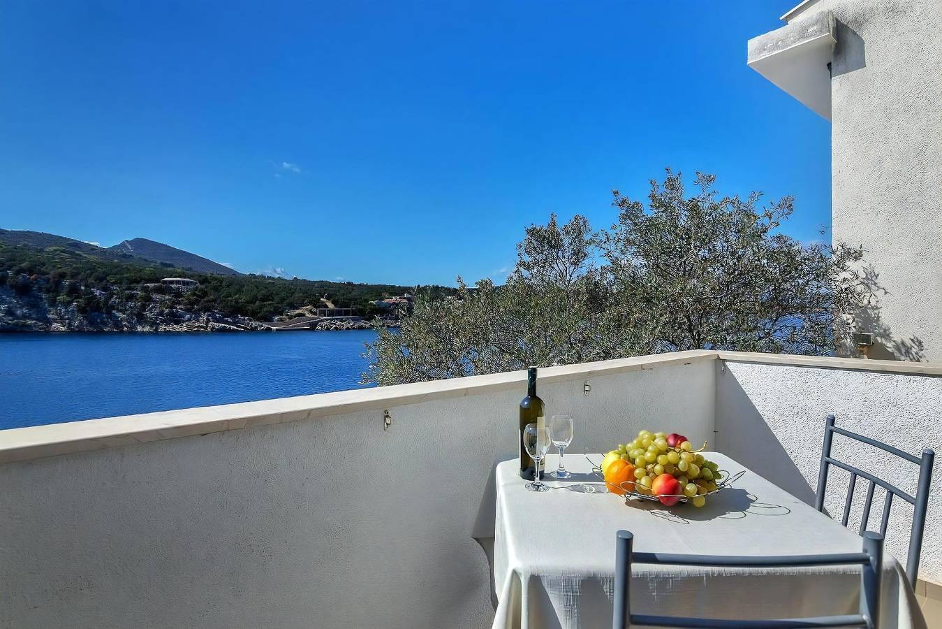 Entire studio, Igor in Gdinj, Hvar