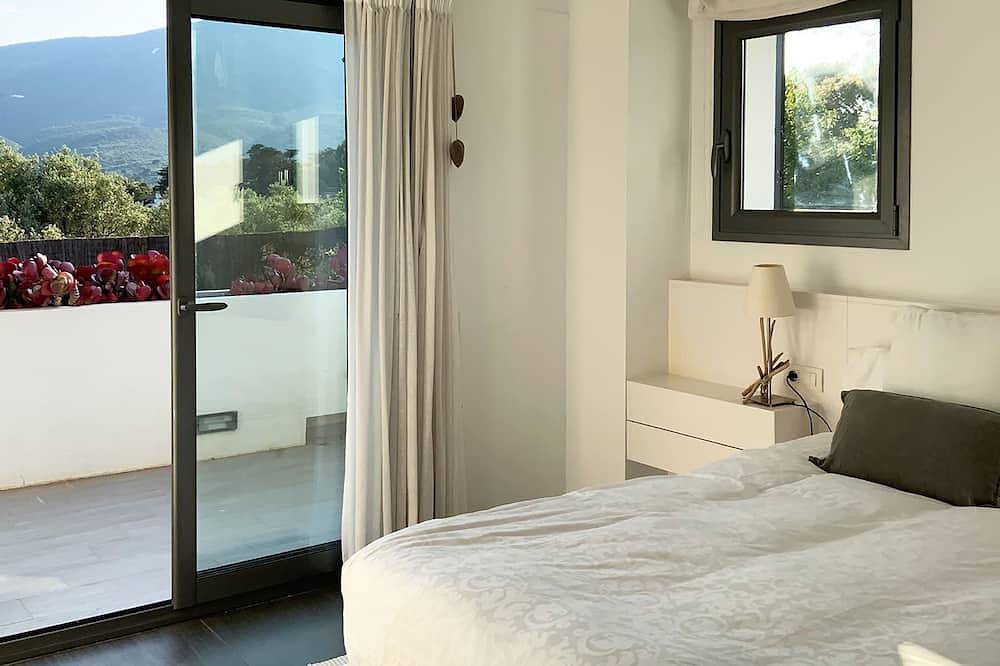 My Rental Homes - Villa Luisa with private pool and garden in Cadaques, Cap de Creus