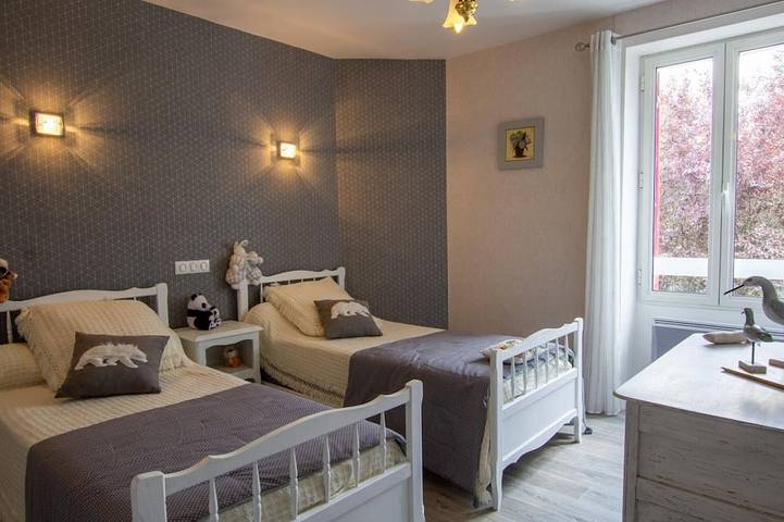 Gîte pour 6 personnes, avec jardin à Saint-Front-la-Rivière - 4