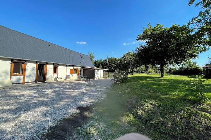 Gîte pour 5 personnes, avec jardin, animaux acceptés dans Auvilliers