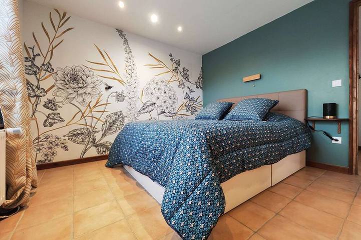 Gîte pour 6 personnes, avec Terrasse ainsi que Jardin et Piscine à Allonnes - 2