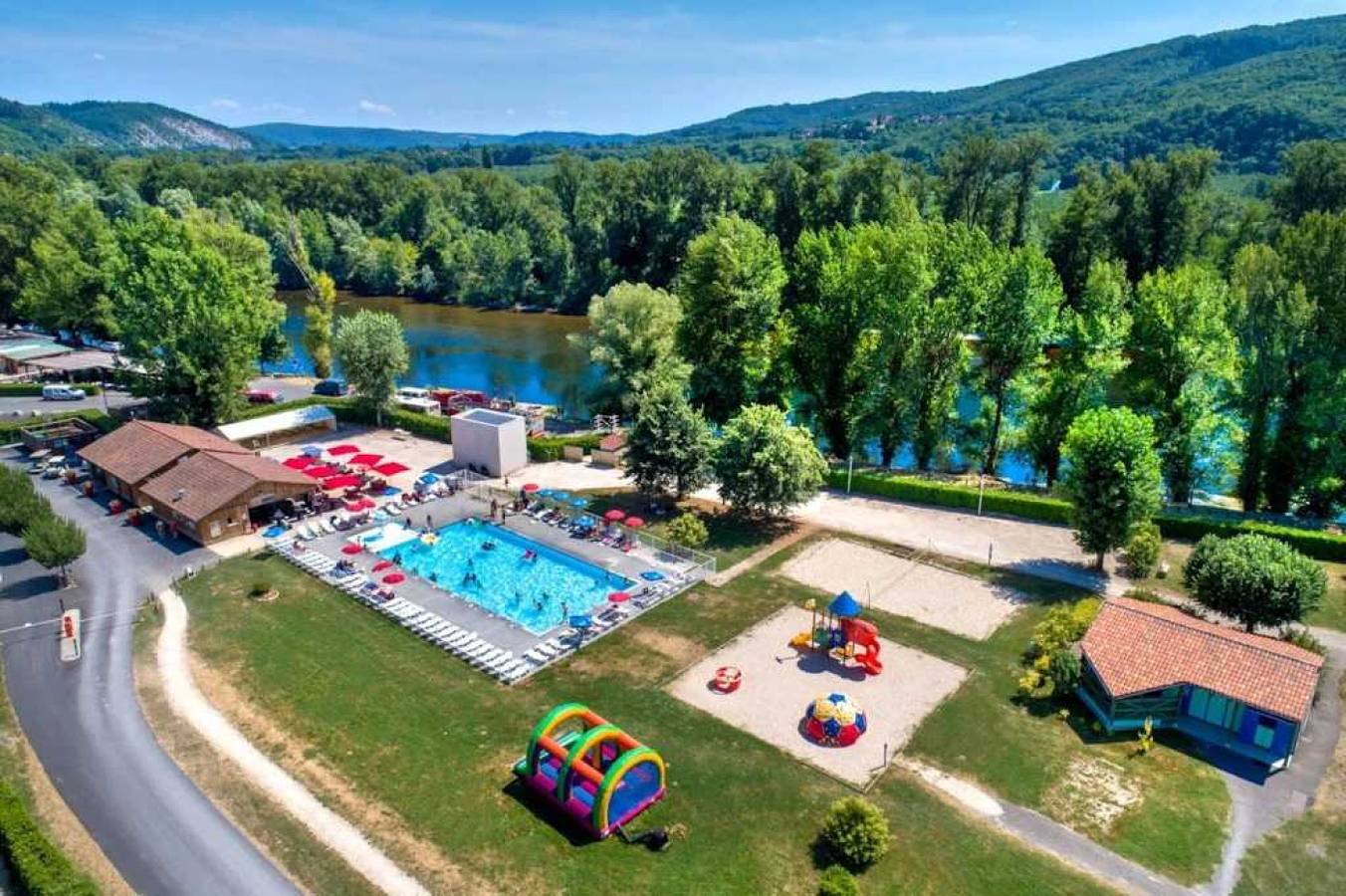 Camping 4 étoiles - Piscine  - ccbbgeh in Souillac, Lot
