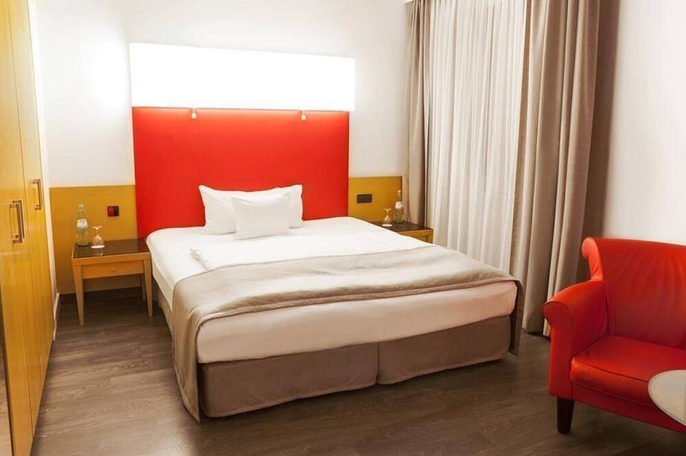 Dormero Zimmer, Frühbucher 1 - Dormero Hotel Dresden City in Prohlis, Dresden