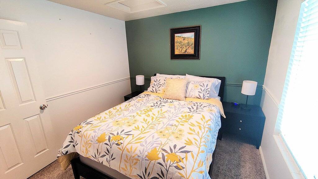 Amazing 3 Bedrooms / 2 Bathrooms home with Private Hot Tub!!! in West Jordan, Salt Lake County (UT)