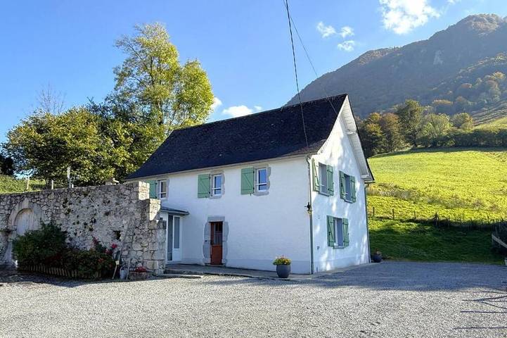 Location de vacances pour 6 personnes à Lourdios-Ichère