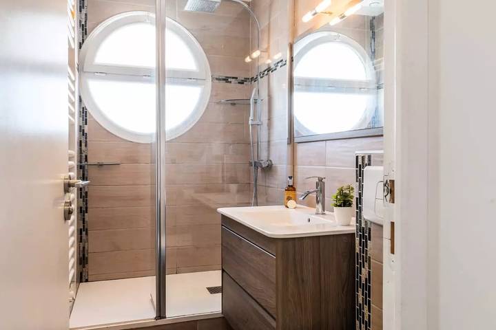 Gîte pour 4 personnes, avec terrasse dans Port du Mourre-Rouge - 4