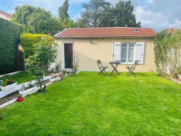 Cottage pour 2 personnes, avec jardin à Le Perray-en-Yvelines