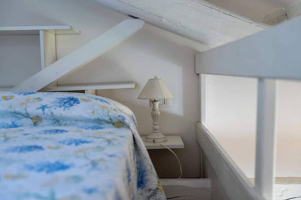 Entire apartment, Appartamentino Duplex Isola Piana in Carloforte, Carbonia-Iglesias Province