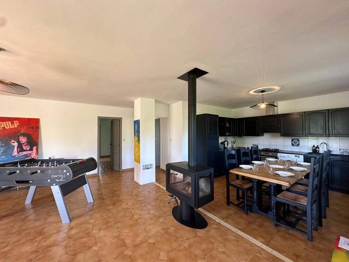 Gîte pour 6 personnes, avec jardin et vue à Simiane-Collongue - 3