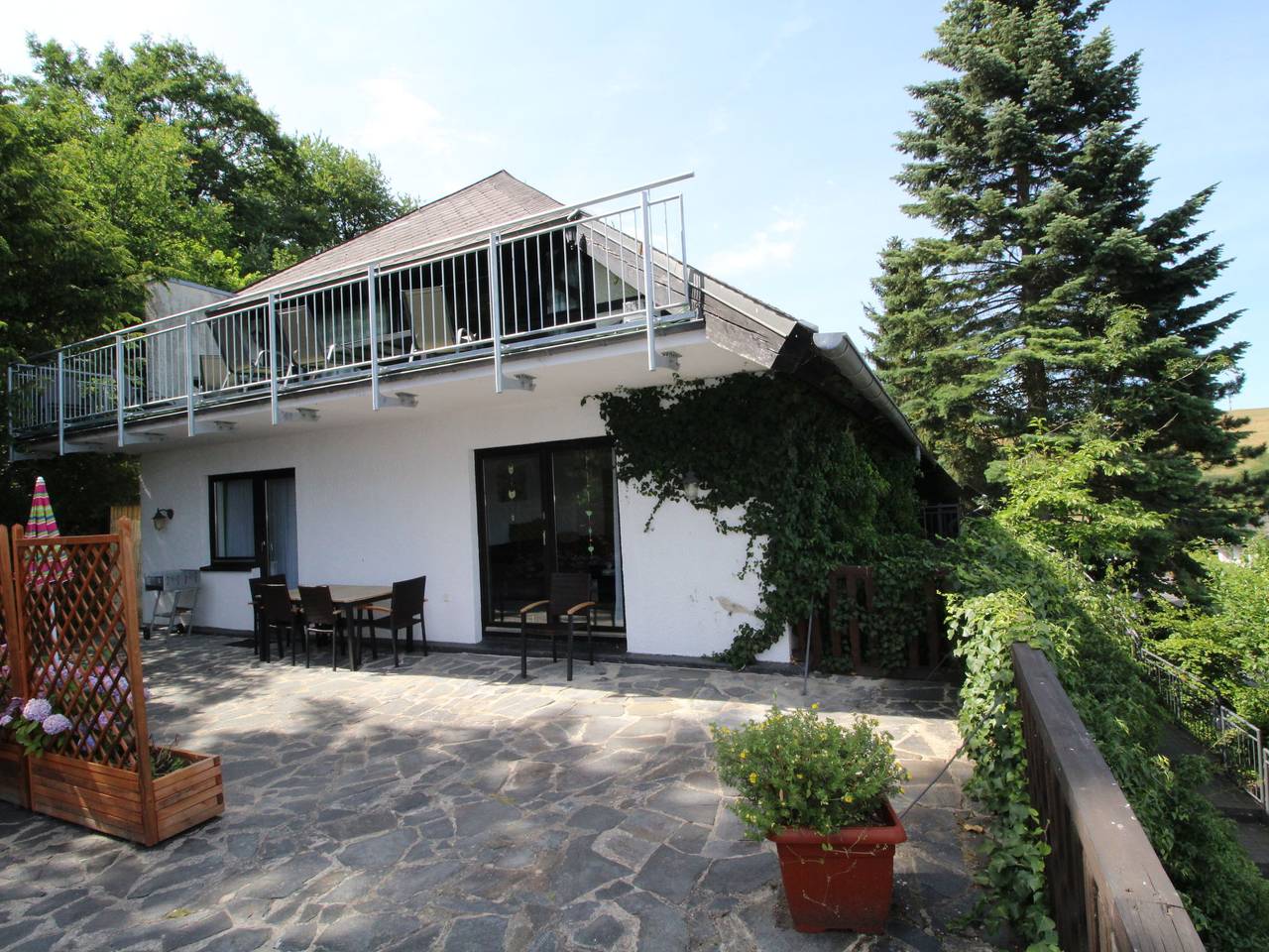 Ganze Wohnung, Eifelnatur (Haus 2) in Immerath, Vulkaneifel