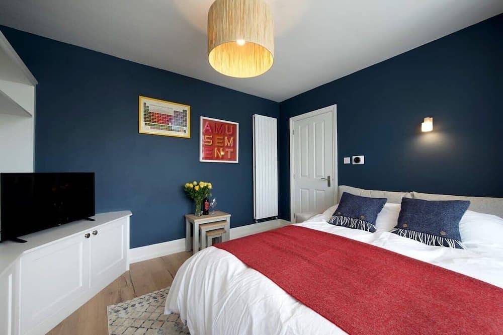Airy House & Garden, 5 min Drive to Saunton Sands in Braunton, Devon
