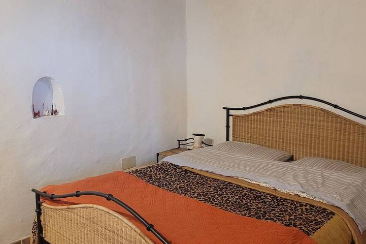 Location de vacances pour 7 personnes, avec terrasse ainsi que jacuzzi et jardin, animaux acceptés à Maratea - 3