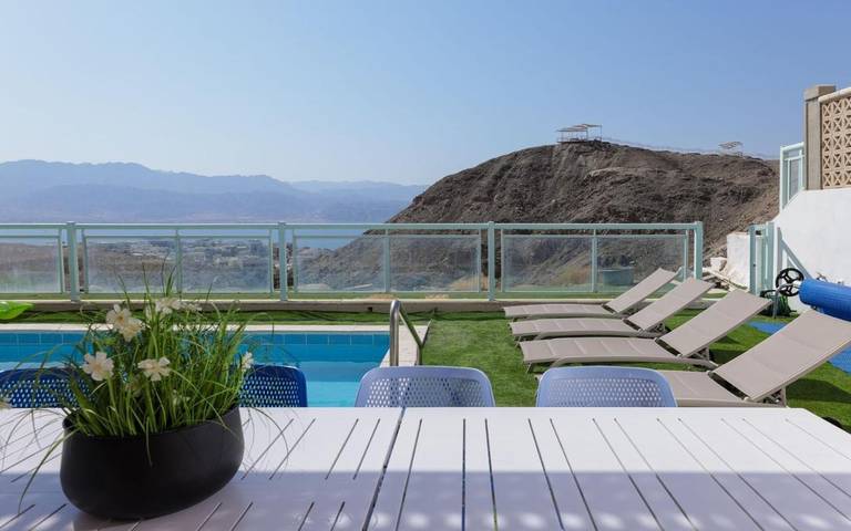 Apartamento de vacaciones para 14 personas, con jardín además de piscina y vistas, Familias con niños - 1