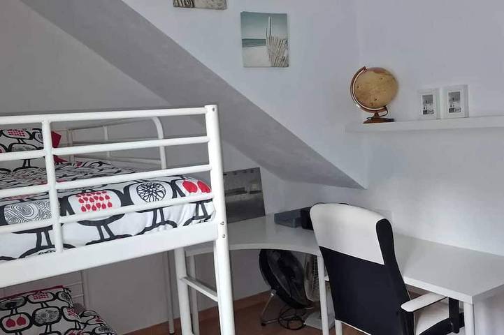 Location de vacances pour 8 personnes, avec jardin à Pruna - 2