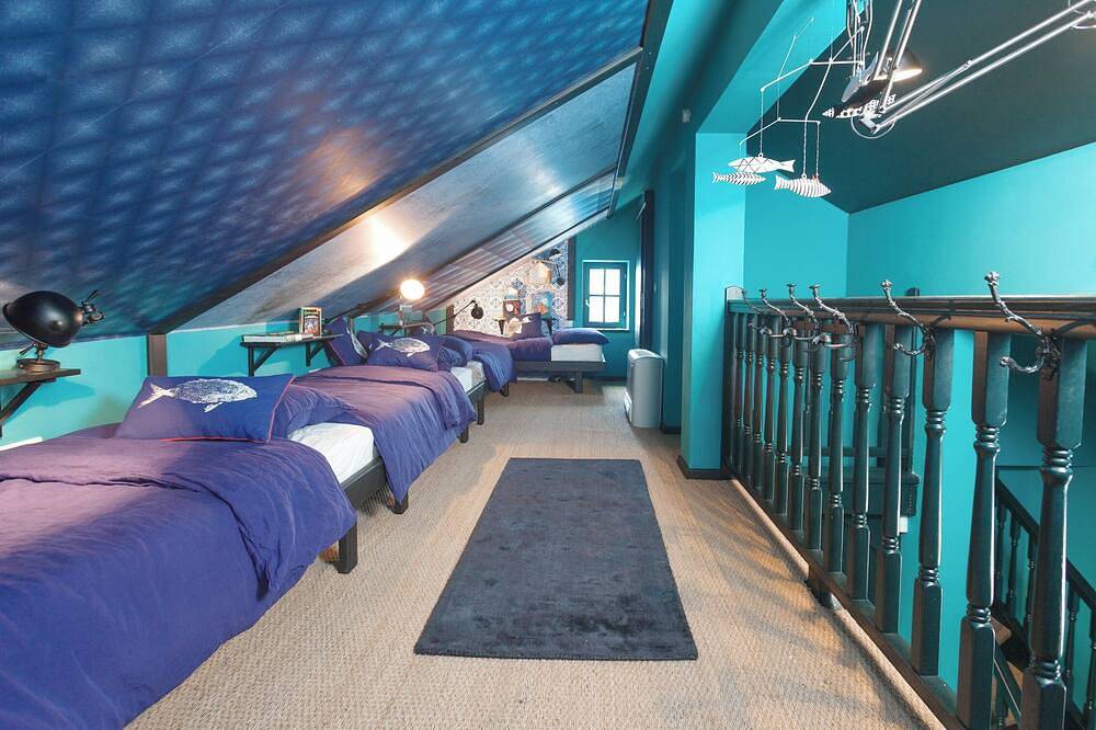 Villa with pool, no neighbours, walking distance to center, fantastic see view in Trogir, Ciovo