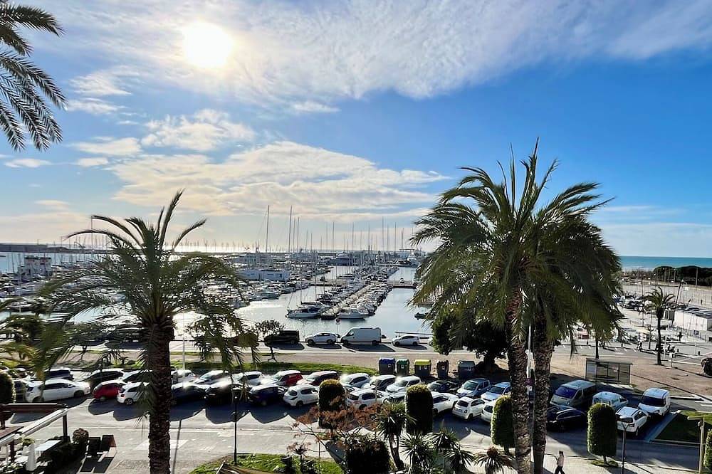 Apartamento entero, Beach front full flat 3 bedrooms - Sea Views in Villanueva y Geltrú, Garraf