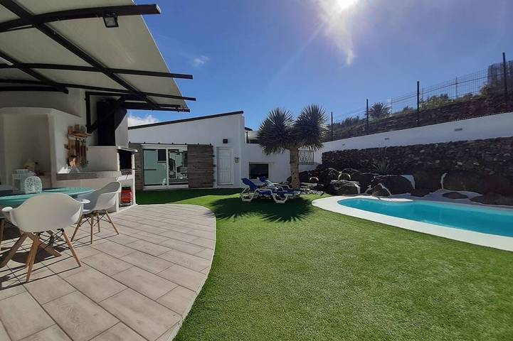 Villa für 4 Personen, mit Garten und Terrasse - 1