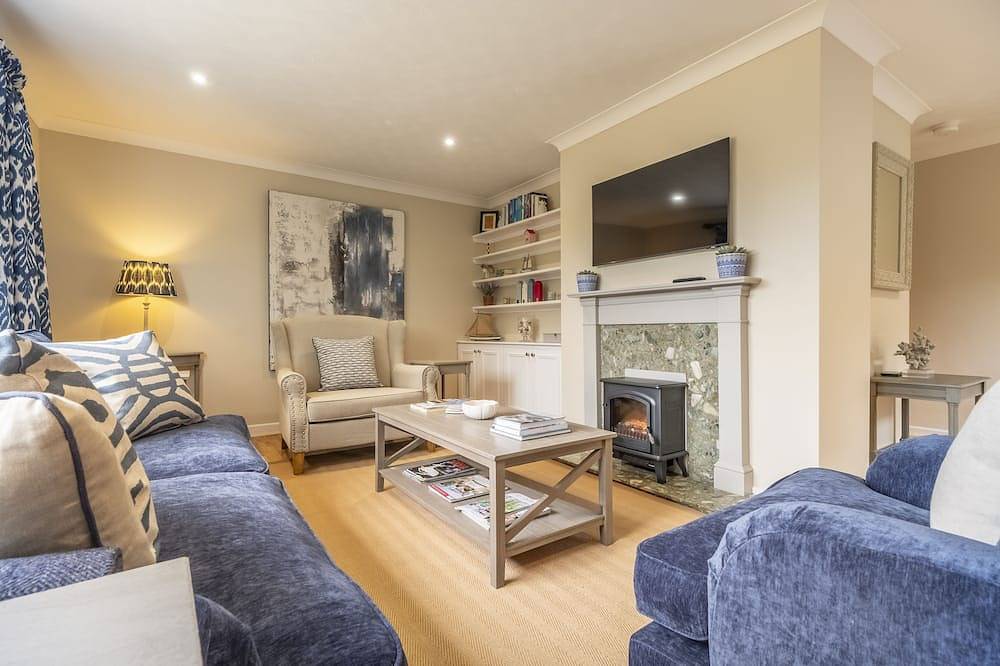 Miramare Cottage,  Holme-next-the-Sea, Norfolk in Holme-next-the-Sea, Norfolk Coast
