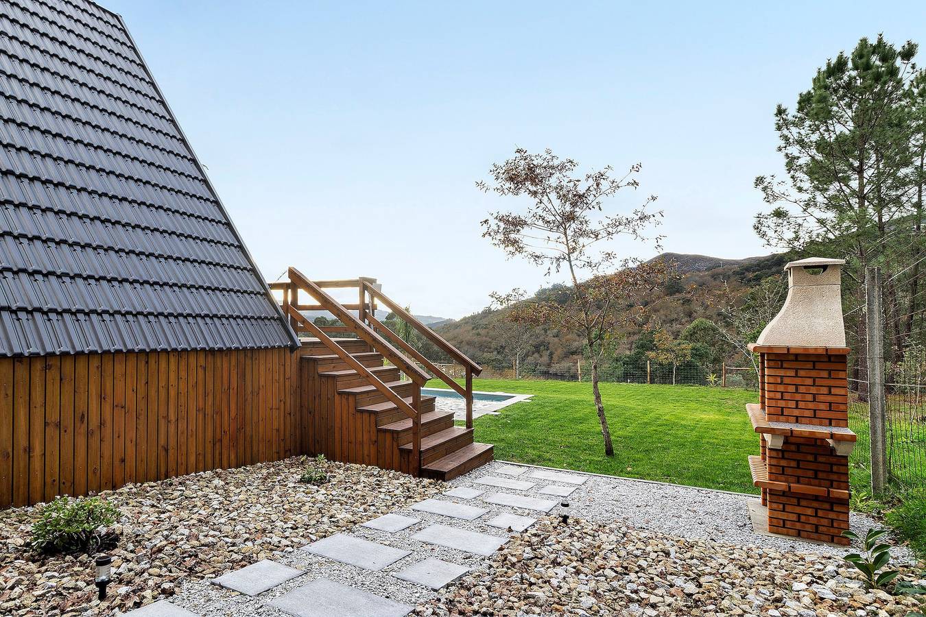 Chalet 'Luna in Rio' con vistas a la montaña, Wi-Fi y aire acondicionado in Britelo, Distrito de Viana do Castelo