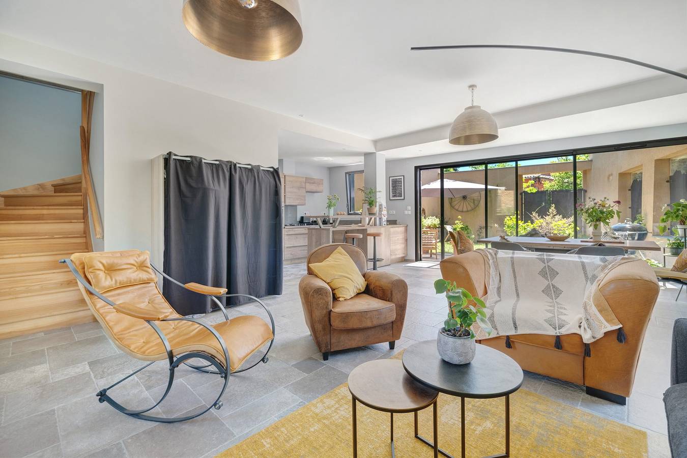 Maison de vacances « Le Logis Des Abeilles » avec vue sur la montagne, terrasse privée et Wi-Fi in Lapenne, Ariège
