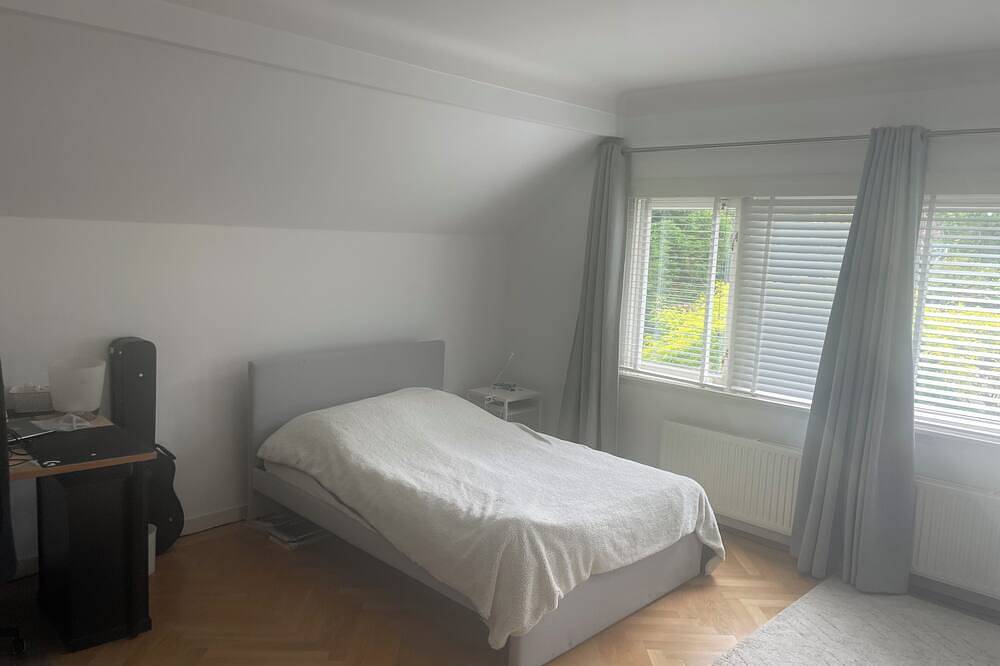 Charmante Doppelhaushälfte in Wassenaar, nahe Strand, Golfplätzen und Den Haag. in Wassenaar, Stadsgewest Haaglanden