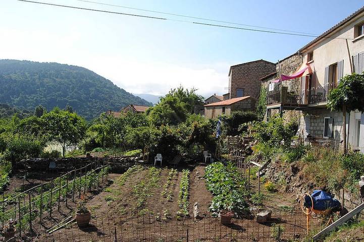 Location de vacances pour 4 personnes, avec terrasse à Levie - 4