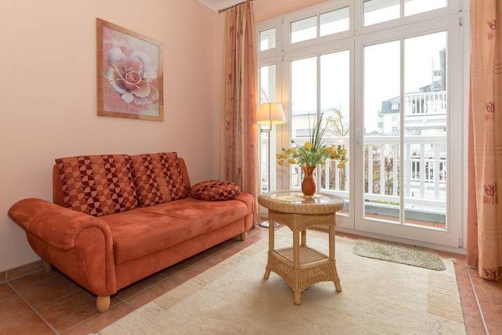 Ferienwohnung für 4 Personen, mit Pool und Sauna sowie Balkon in Kühlungsborn