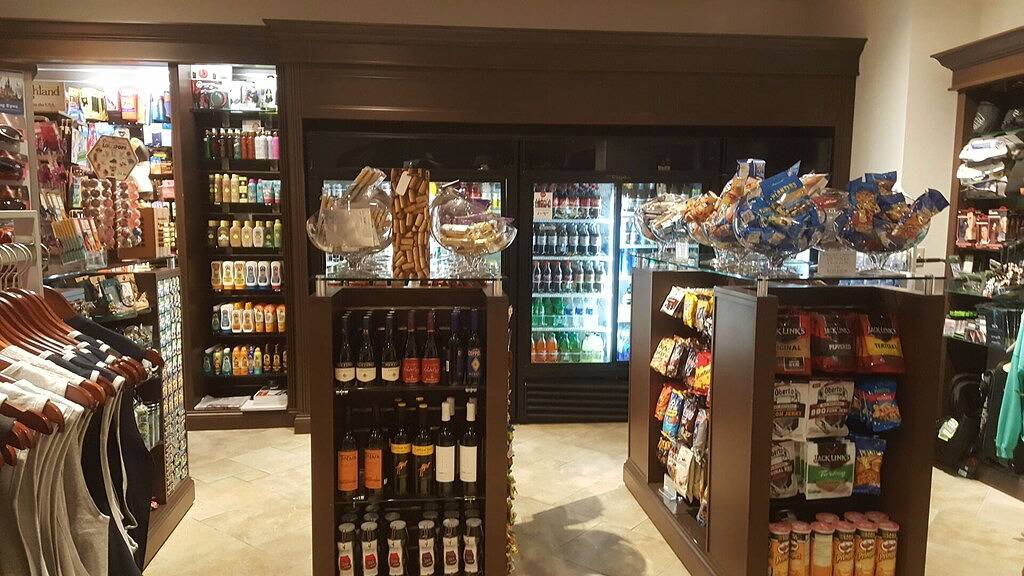 1Bd/Orlando near Disney - Private Living Area, Full Kitchen, W/D and Balcony! in Disney World