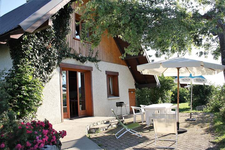 Gîte pour 8 personnes, avec terrasse et jardin à Saint-Hilaire (Isère) - 3