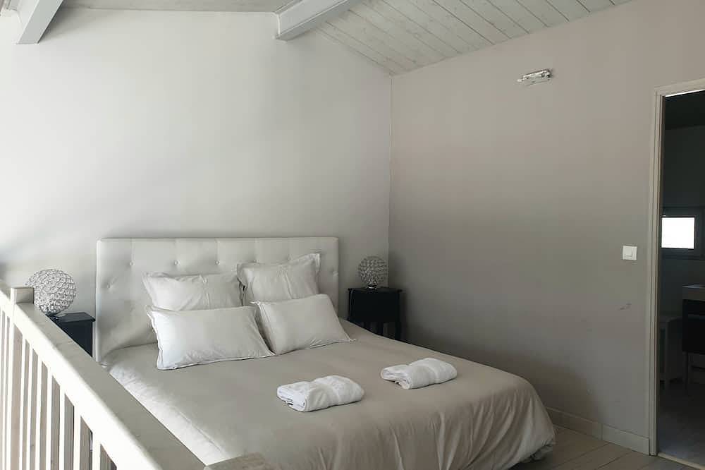 Villa Michèle, Rare!!! an estate on the heights of Pézenas, in the countryside  in Pézenas, Côte d'Améthyste