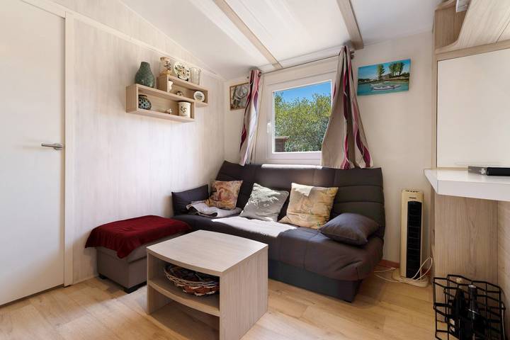 Mobil-home « Maison sur terrain de loisir » avec terrasse et jardin in Erdeven, Côte des Mégalithes