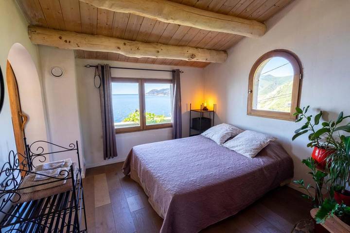 Location de vacances pour 3 personnes, avec jardin et vue dans Plage de la Marine de Scalo - 4