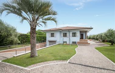 Casa Vacanza per 10 Persone in Velletri, Provincia di Roma, Foto 1
