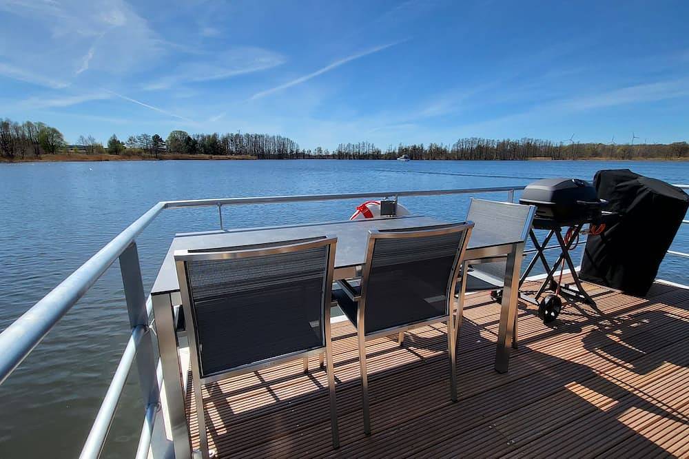 Houseboat Red Pearl - moments of tranquility in Zehdenick, Ruppiner Seenland