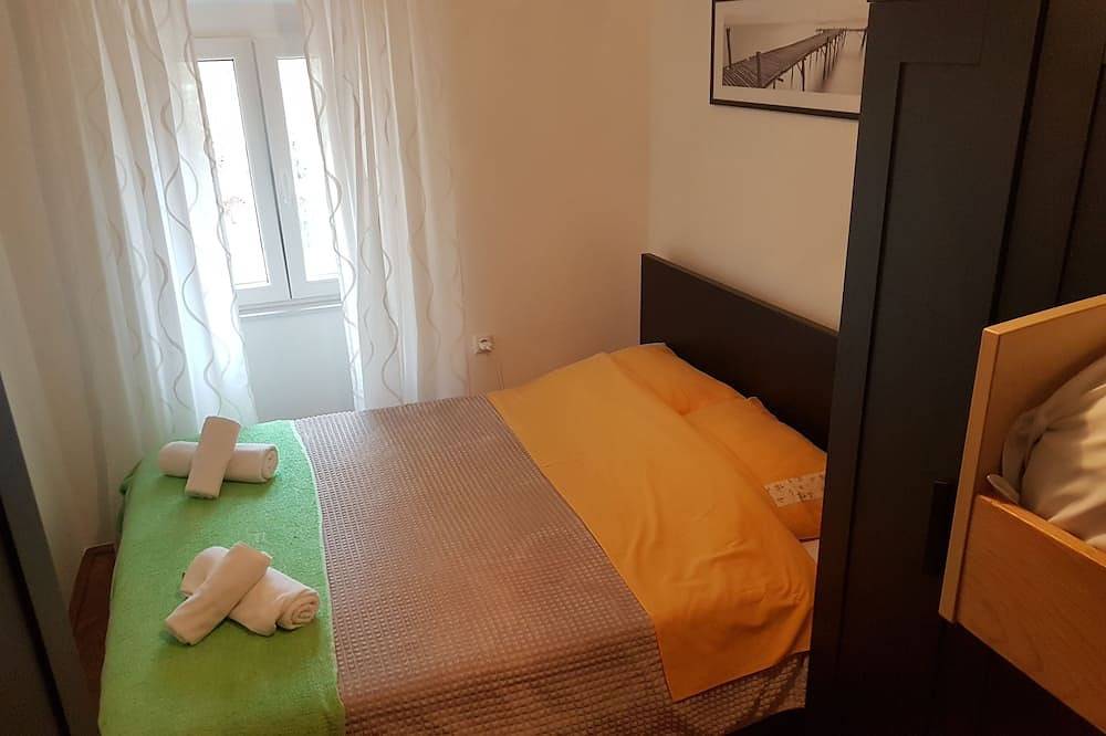 Haus mit Parkplatz für Familien Nerezine, Losinj (K-17984) in Nerezine, Kvarner Inseln