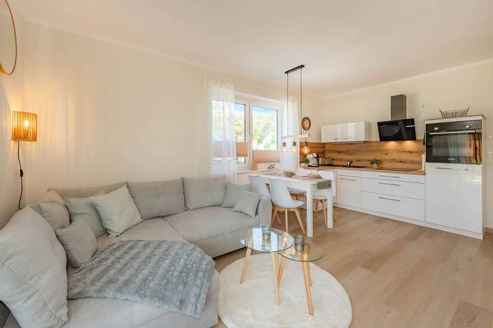 Apartamento entero, Gemütliches Ferienhaus "Domizil zum Lerchengrund 03" in Ückeritz nah am Strand in Ückeritz, Bernsteinbäder