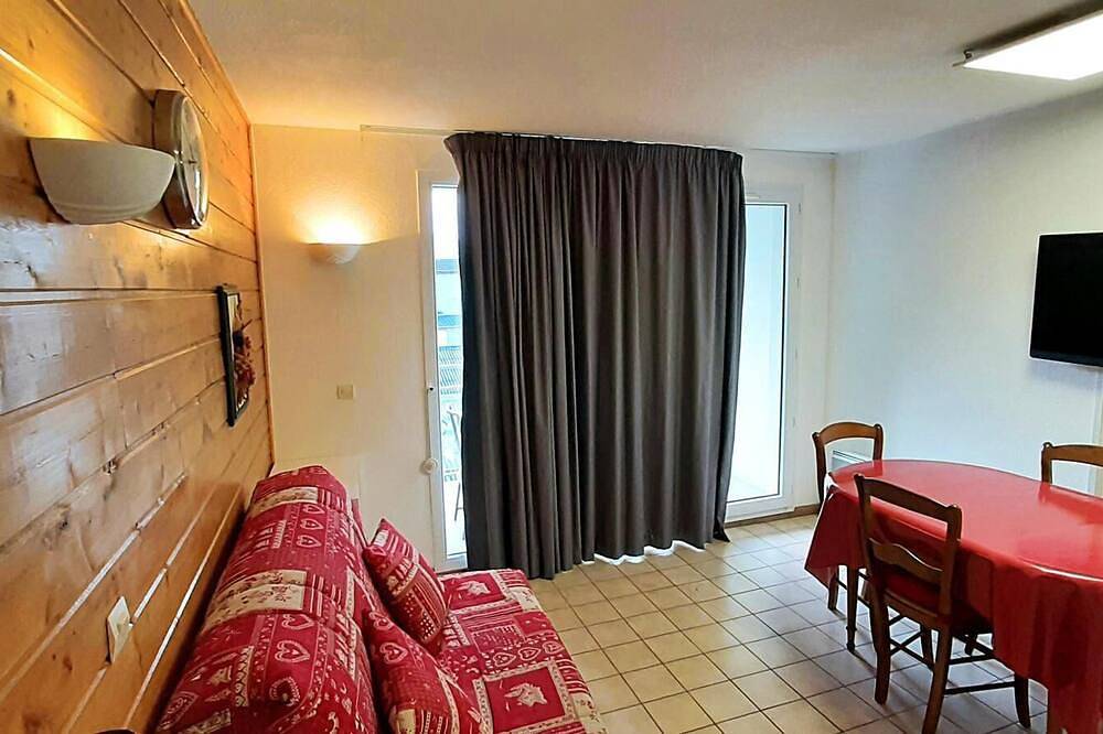 Appartement entier, Wifi, terrasse, parking, télévision, casier à ski, 29m², Le Collet d'Allevard in Allevard, Isère