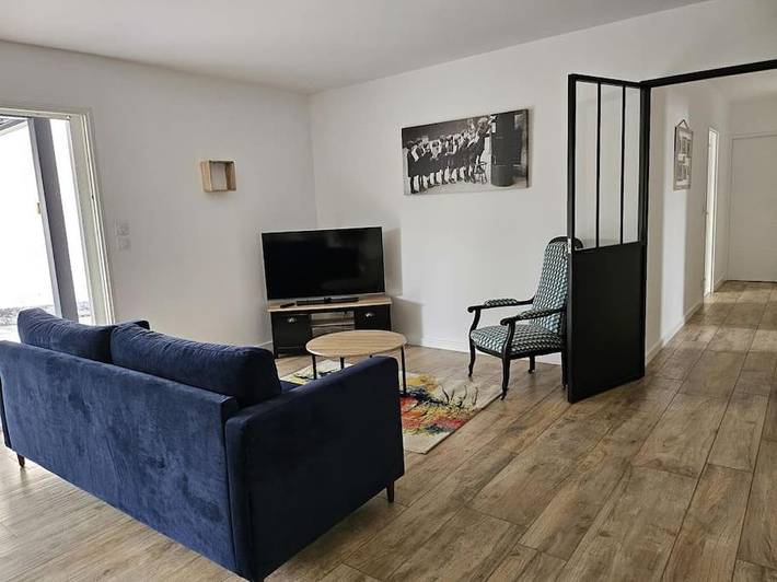 Location de vacances pour 8 personnes, avec jardin et piscine à Esnandes - 4