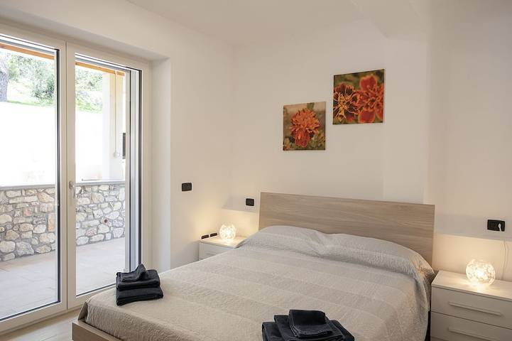 Villa für 13 Personen, mit Terrasse und Garten in Gardone Riviera - 2