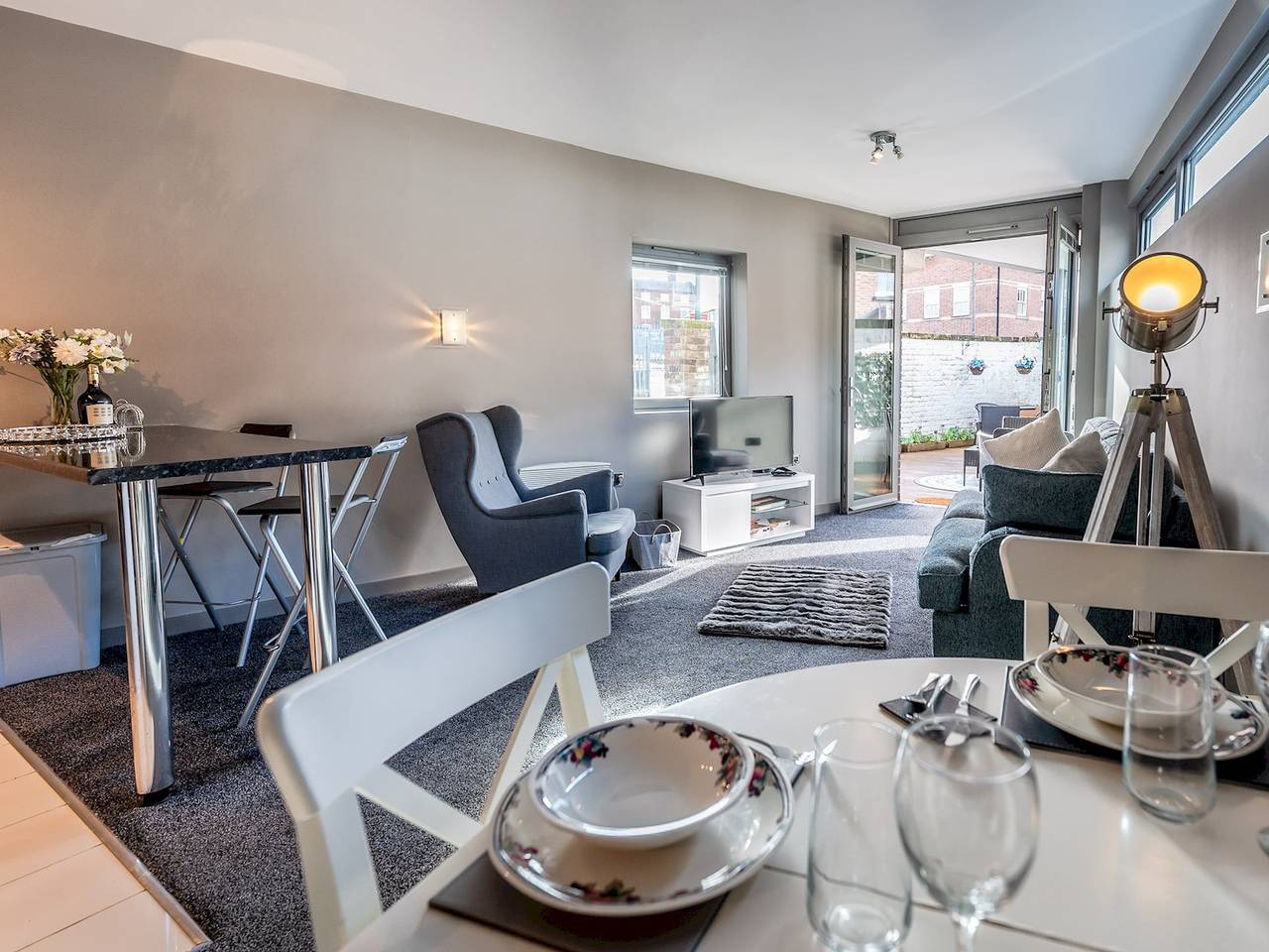 Entire apartment, Modern flat a short walk from Shrewsbury centre - Pass the Keys in Shrewsbury, Shropshire