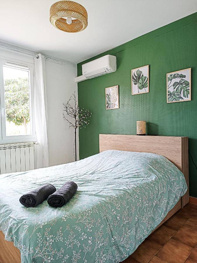 Location de vacances pour 6 personnes, avec vue et jardin à Thuir - 3