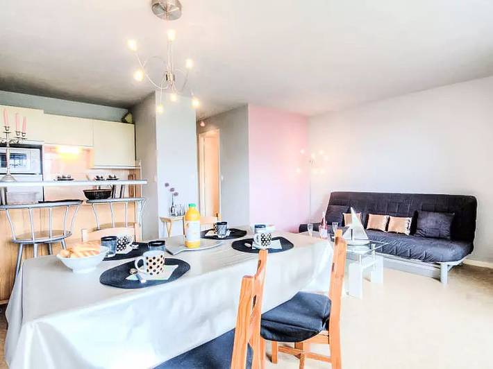 Gîte pour 4 personnes, avec terrasse dans Plage Ty Bihan