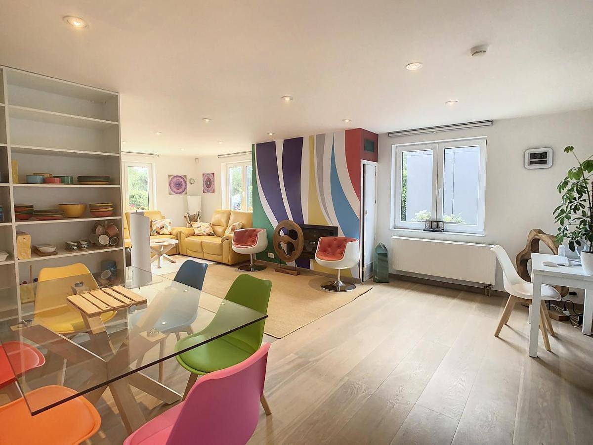 Appartement entier, Appartement au calme - Duplex 3 Chambres Namur- 5 pers in Floreffe, Région de Namur