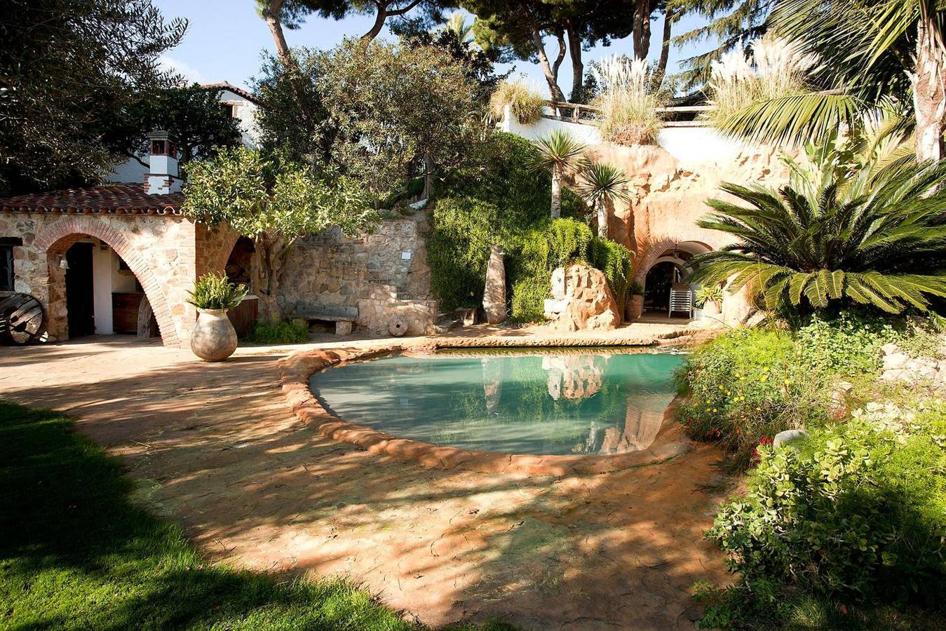 Villa 'Juli' avec vue sur la montagne, Wi-Fi et climatisation in Pineda de Mar, Costa del Maresme