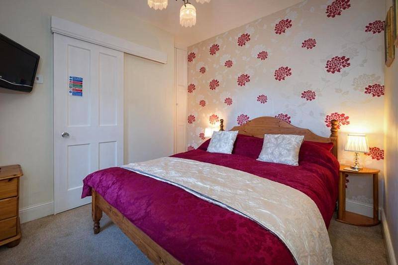 Small Double Room in Llanbedrog, Gwynedd