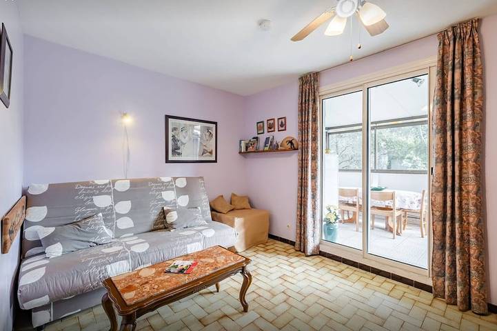 Gîte pour 6 personnes, avec piscine ainsi que terrasse et jardin à Aubagne - 4