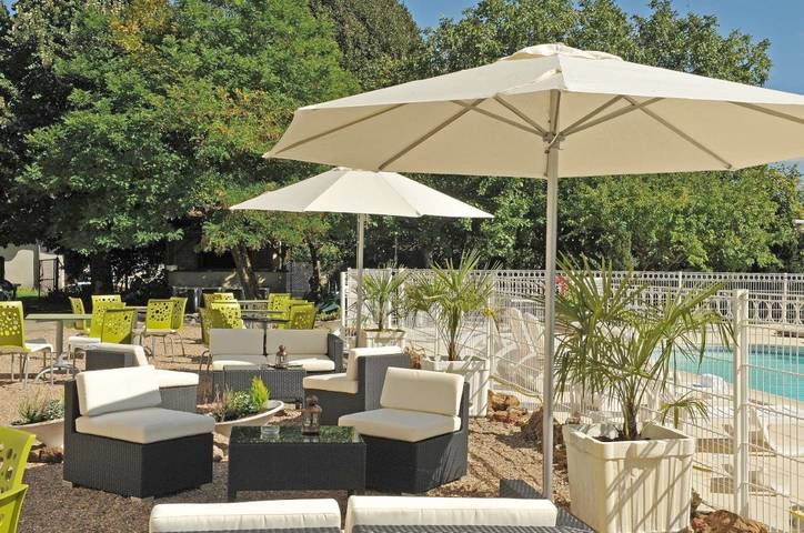 Hôtel pour 2 personnes, avec piscine et jardin, animaux acceptés à Coings - 3